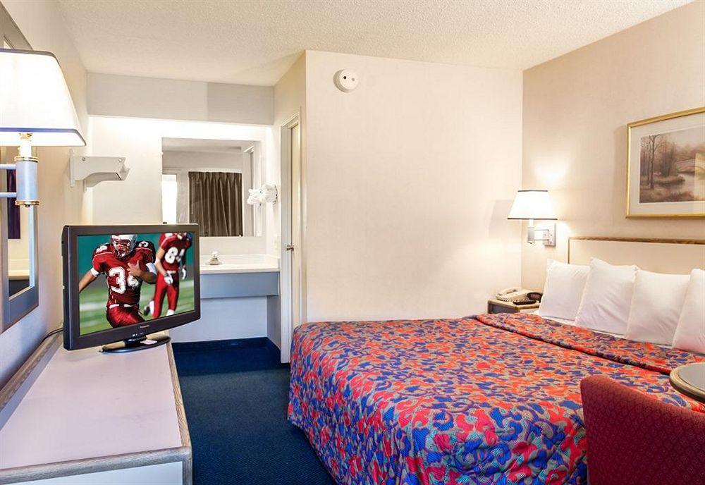 Travelodge By Wyndham Peoria Eksteriør bilde