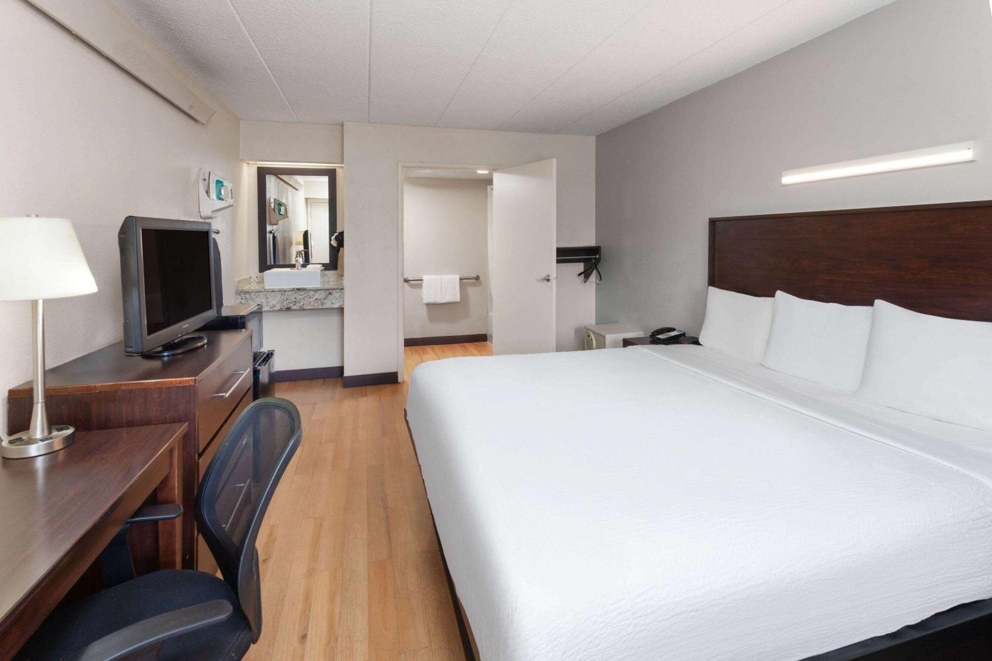 Travelodge By Wyndham Peoria Eksteriør bilde