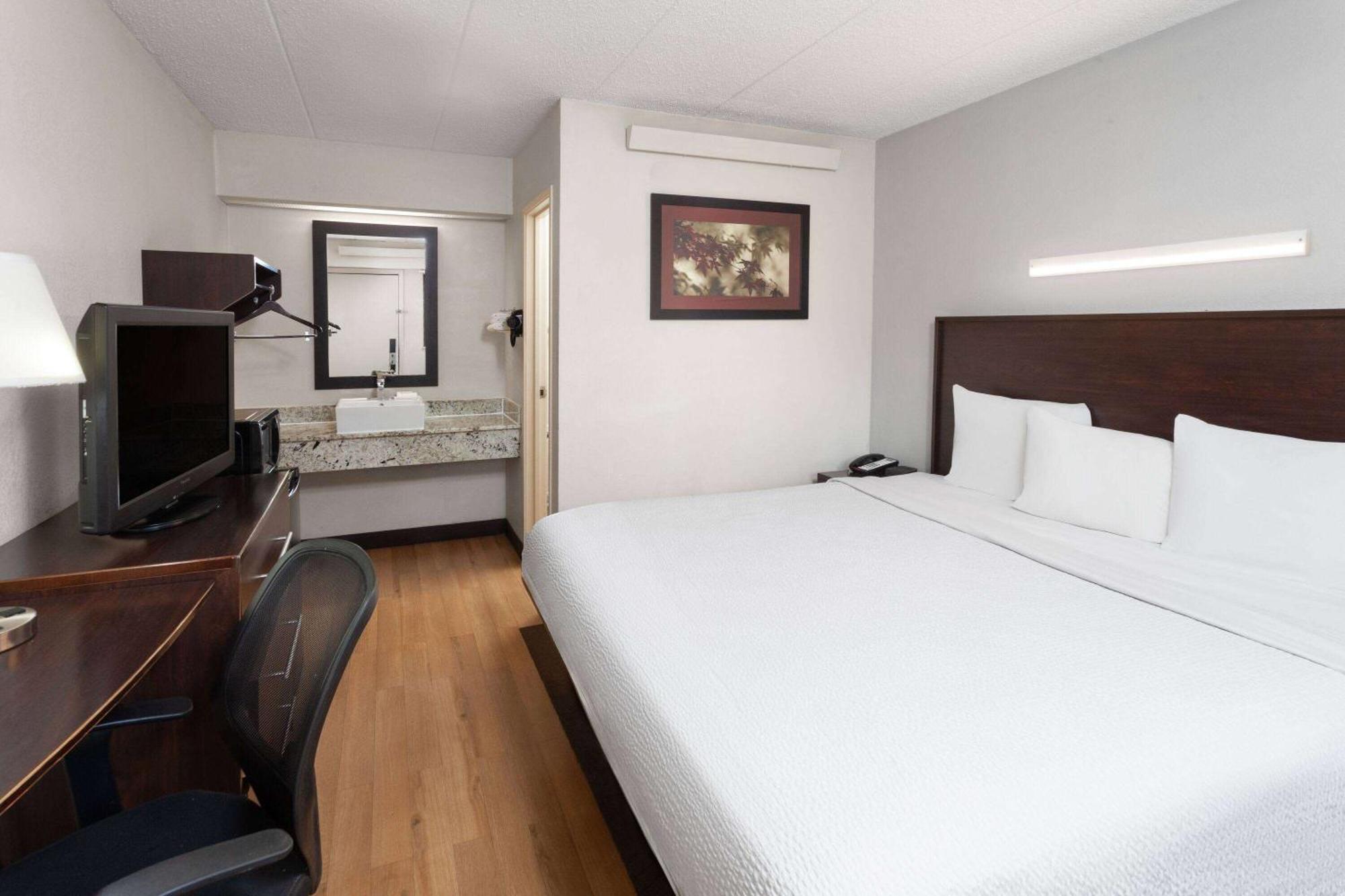 Travelodge By Wyndham Peoria Eksteriør bilde