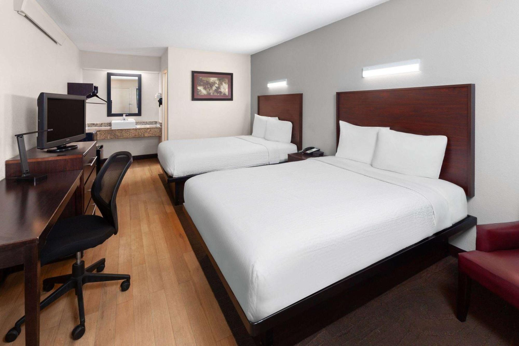 Travelodge By Wyndham Peoria Eksteriør bilde