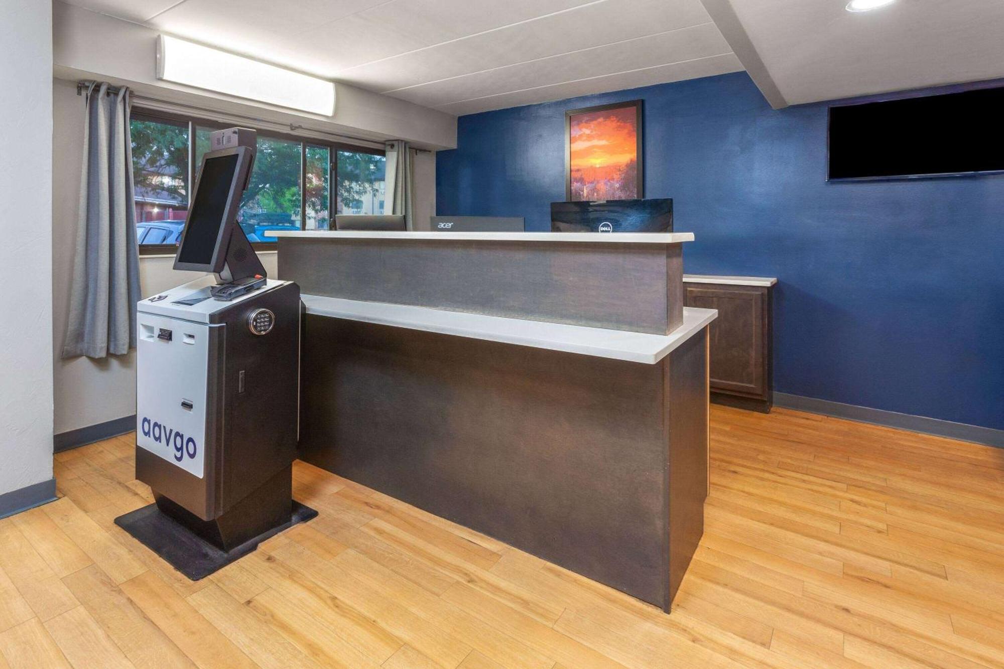 Travelodge By Wyndham Peoria Eksteriør bilde